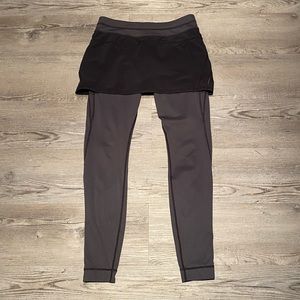 Athleta 2-In-1 Skirt Leggings Women’s Size Small